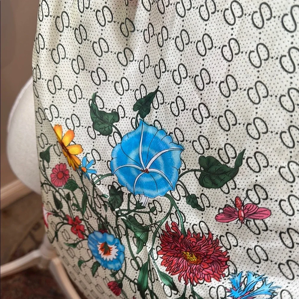 Pink and Cream‎ Floral Wrap with Botanical Motifs